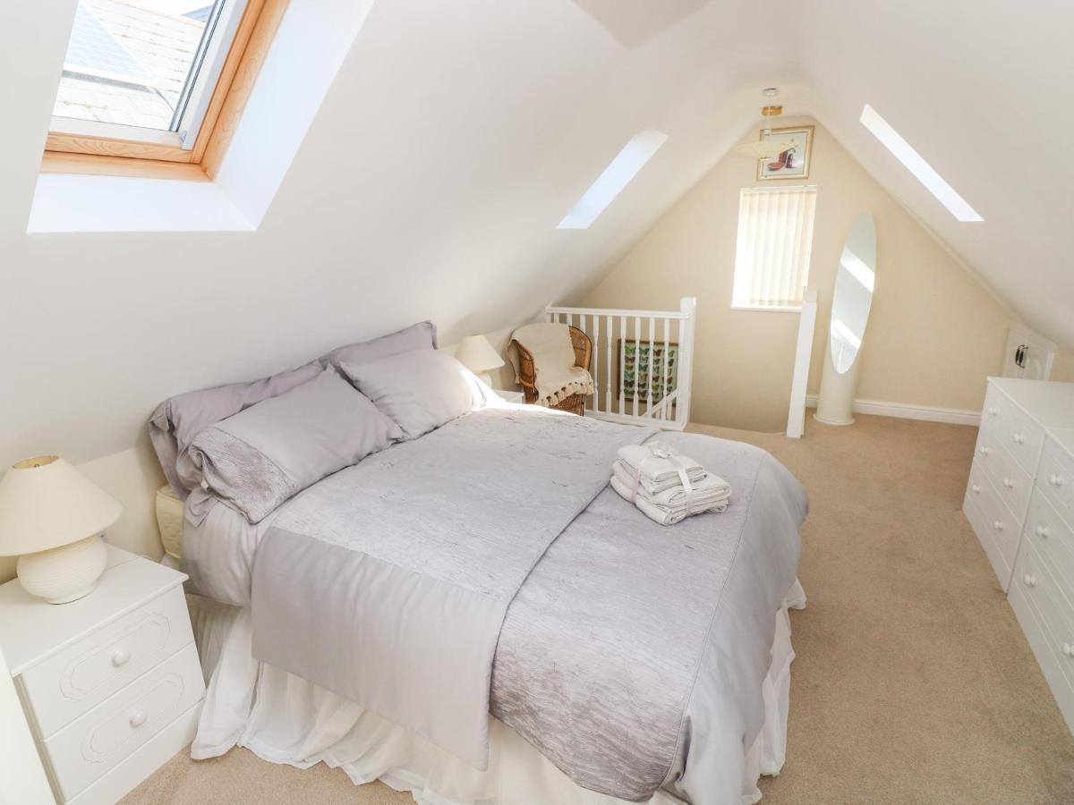 Ffau'R Ddraig Villa Llanelli Ngoại thất bức ảnh